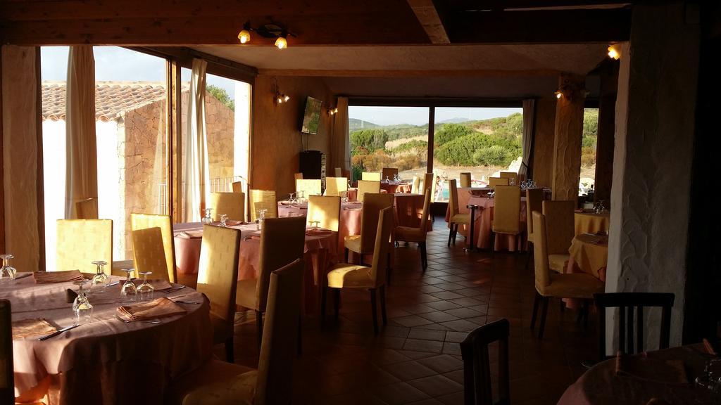 Hotel Ristorante La Tana Di Li Mazzoni Trinità dʼAgultu Oda fotoğraf